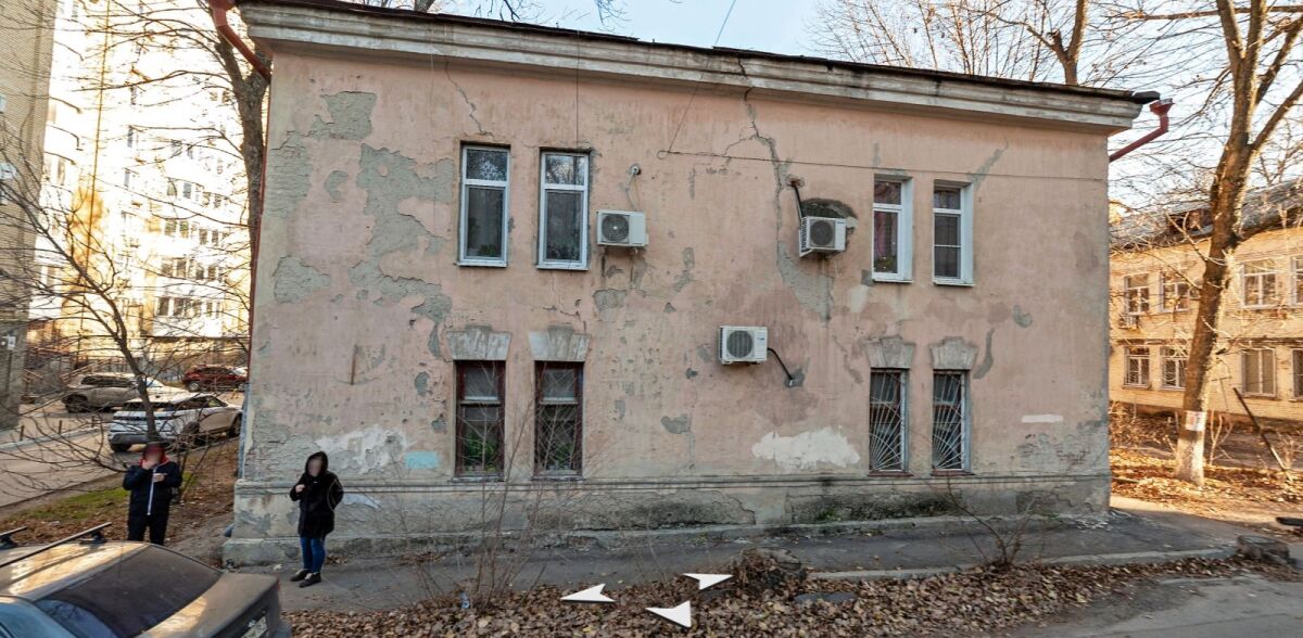 Аварийный дом снесут напротив ТРЦ "Горизонт" - Фото 1