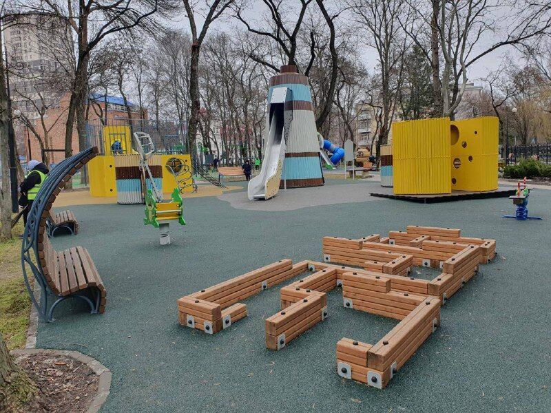 На Дону завершилось обсуждение с жителями проектов обновления детских площадок - Фото 1