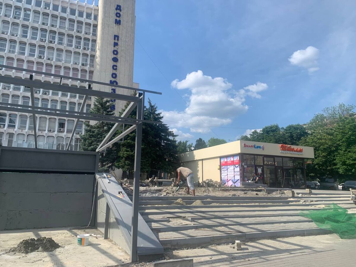 2 июня на территории уже приступили к восстановительным работам.